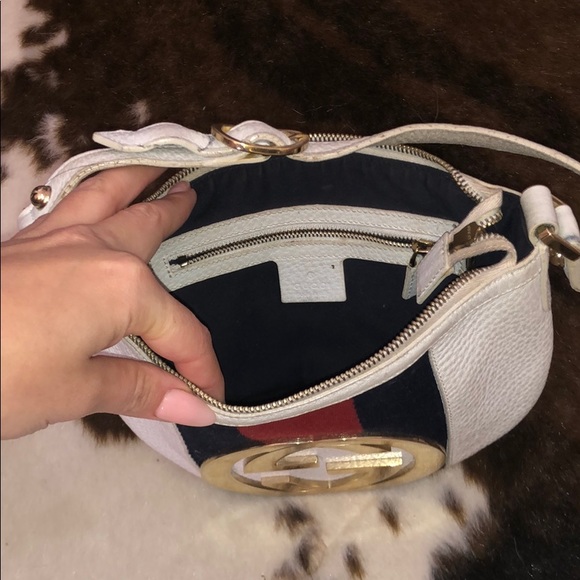 Gucci purse - Picture 2 of 4